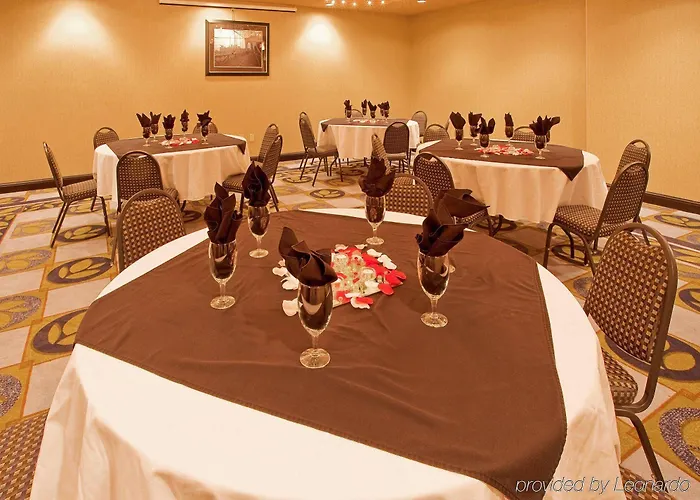 Hotel Doubletree By Hilton Worth Fossil Creek 4*
